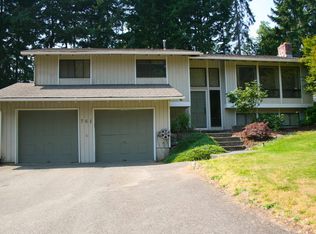 761 NE Pinecrest Dr, Bremerton, WA 98311