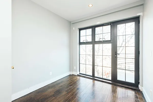 Rented by Nooklyn NYC LLC | media 10