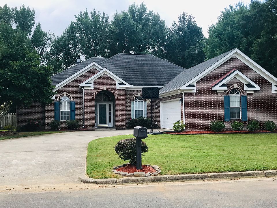1st image of 126 Champions Green Ln