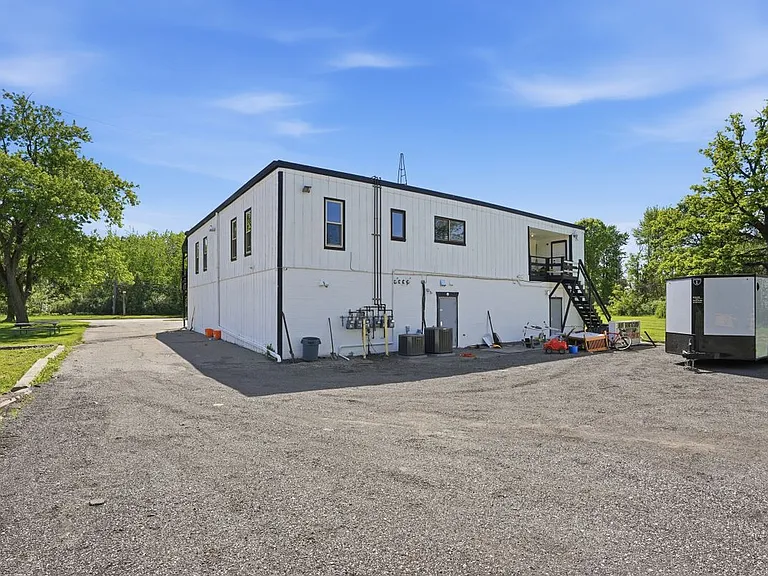 780 N Van Dyke Rd #1 — Photo 26