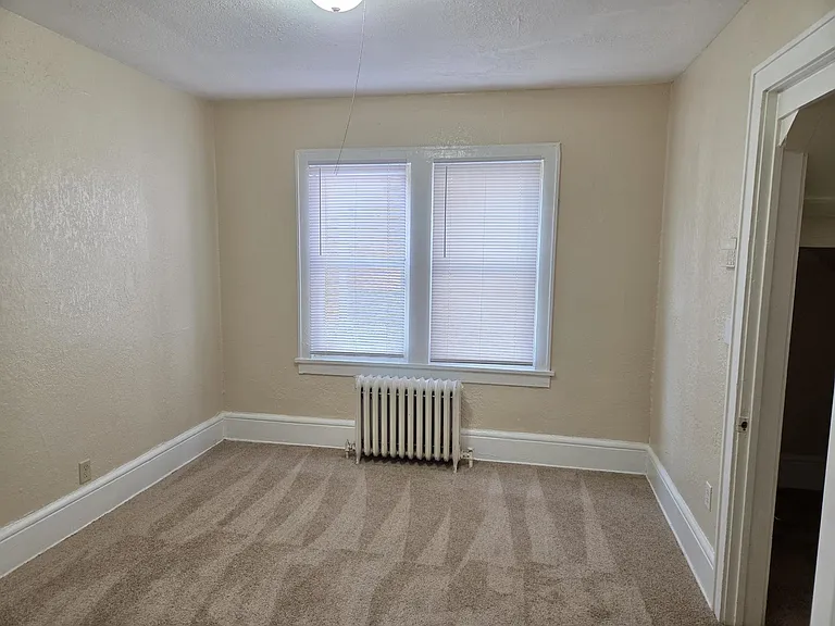 2649 Humboldt Ave N — Photo 7
