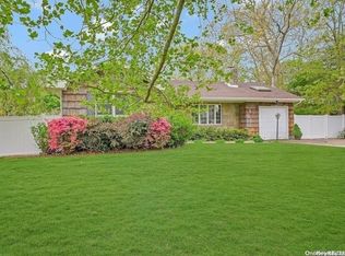 44 Driftwood Ln, East Moriches, NY 11940