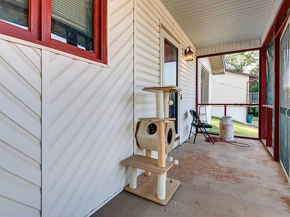 4th image of 2644 N Marion Avenue