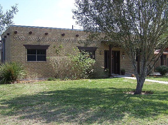 2nd image of 3904 Boyd Ave
