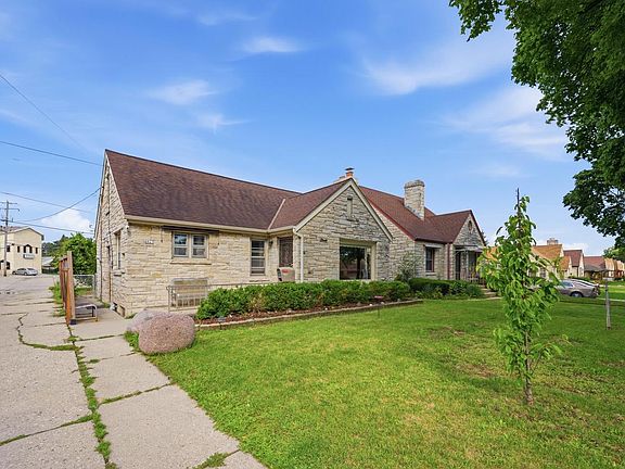 4th image of 4823 N 66th STREET