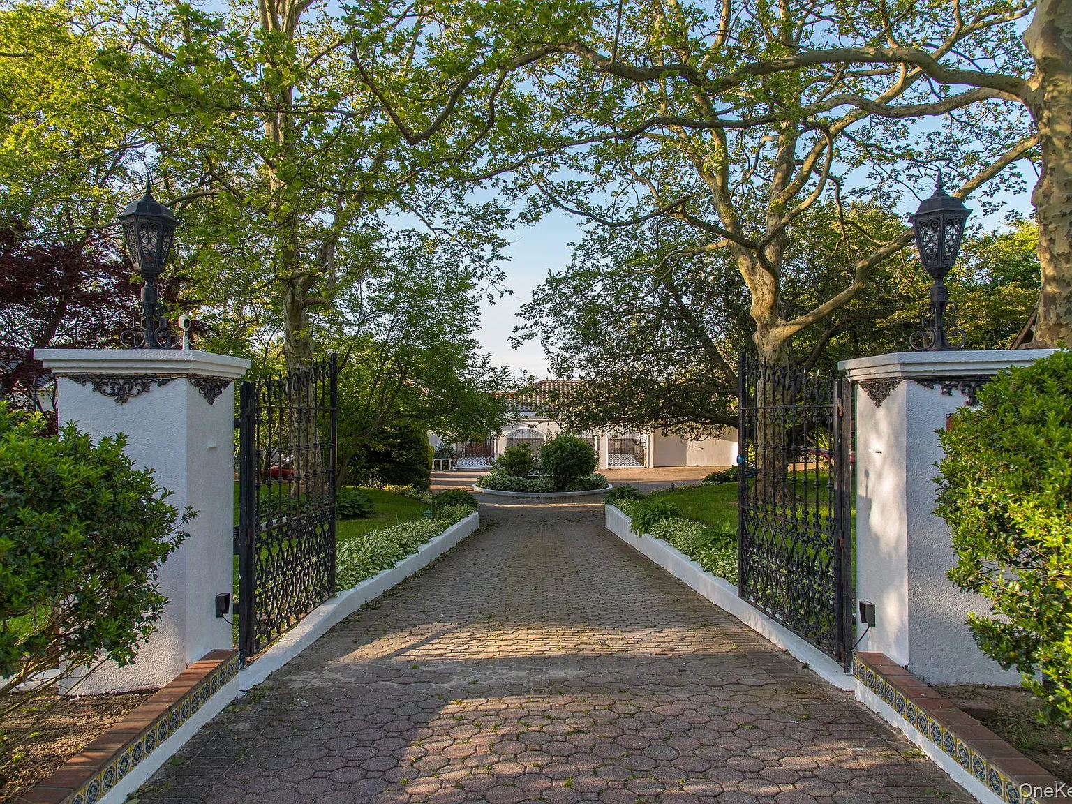 4 bed, 4.5 bath, $9,500 — Photo 4