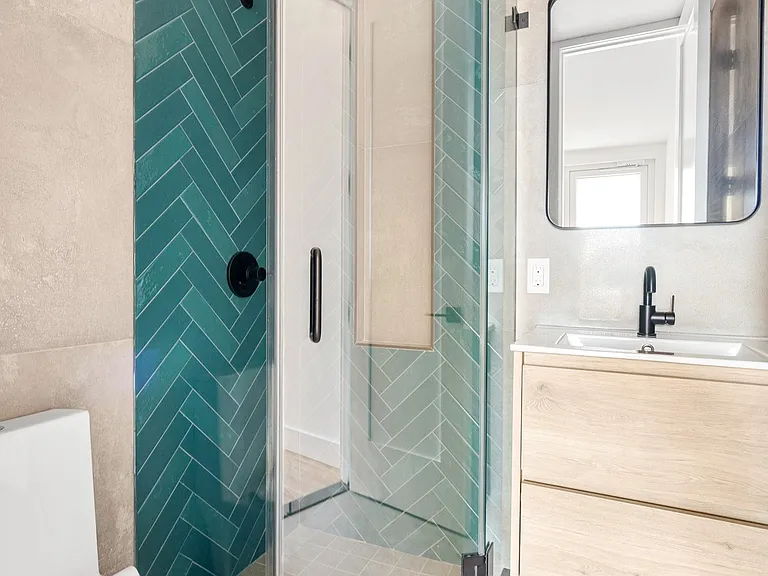 190 Ainslie St #3B — Photo 8