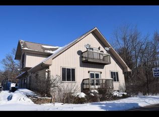 25526 W Lake Shore Dr, Ingleside, IL 60041
