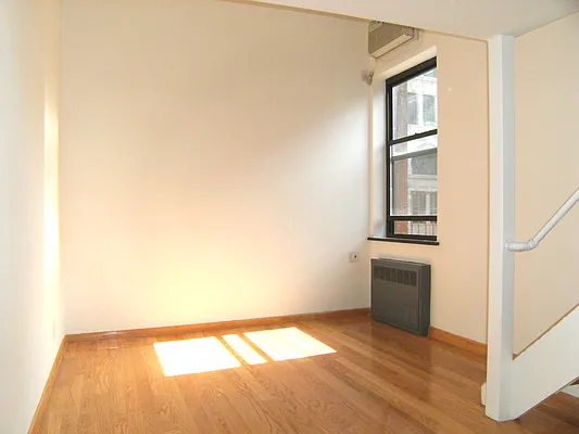 Rented by City Connections Realty | media 37