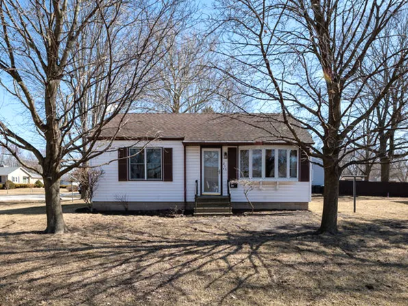 295 N Kankakee St, Coal City, IL 60416