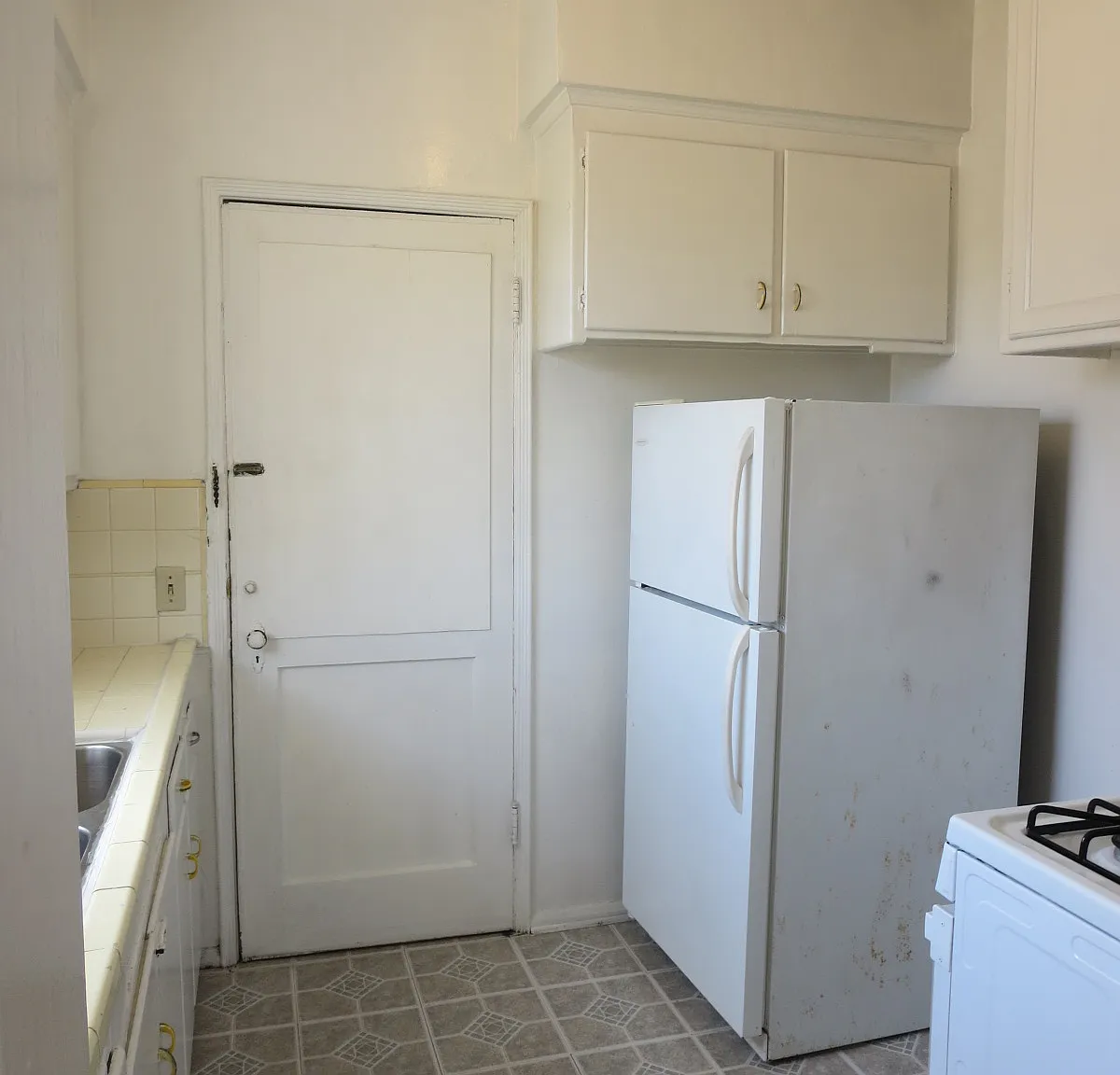 2 bed, 700 sqft, $2,575 — Photo 4
