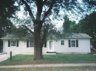 516 NW Little Ave, Lees Summit, MO 64063