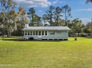 114 N Hubers Fish Camp Rd, Crescent City, FL 32112