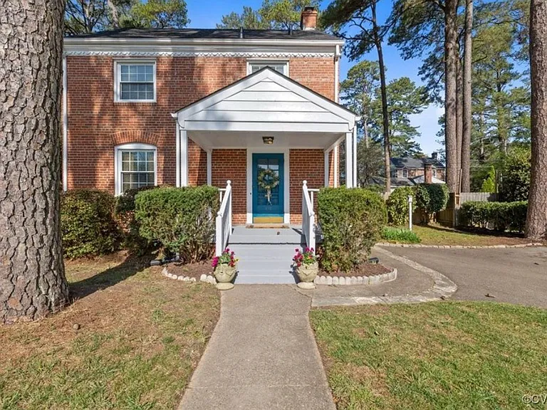 910 Orchard Rd — Photo 1