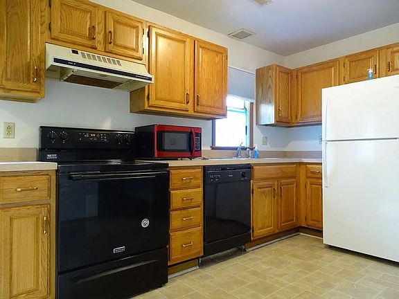 2nd image of 219 N Market St Suite 106