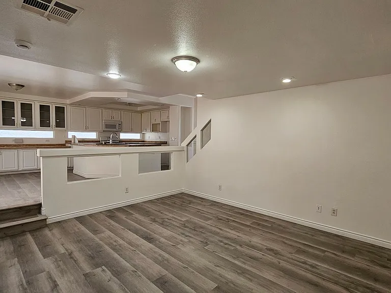 10071 Cheyenne Dawn St — Photo 5