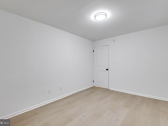 4th image of 4242 Pine St APT 1A