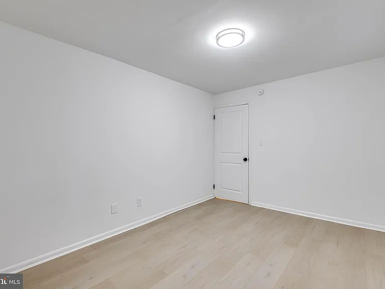 4242 Pine St #1A — Photo 4