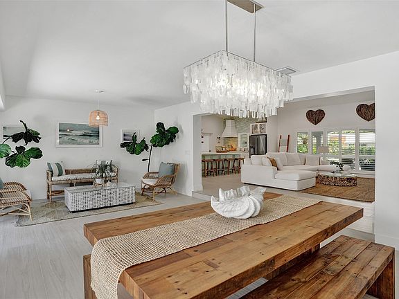 5th image of 3609 NE 25th Terrace
