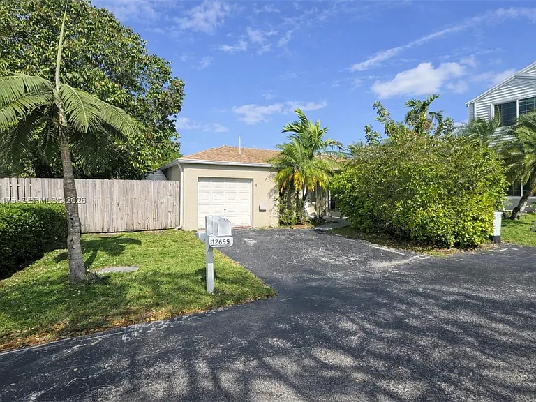 12695 SW 144th Ter — Photo 23