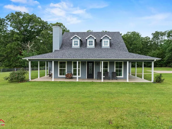 8410 County Road 378 S, Laneville, TX 75667