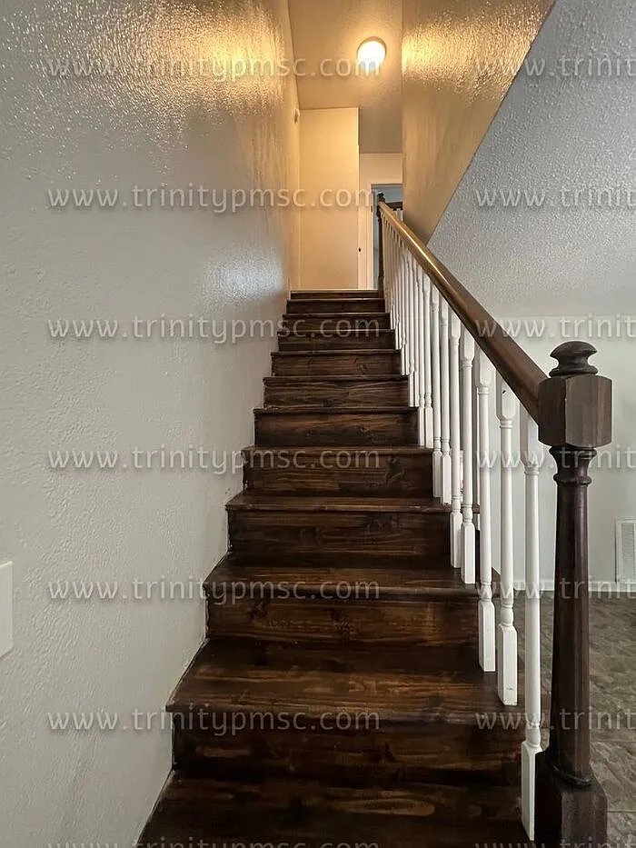 2 bed, 1.5 bath, $1,200 — Photo 4