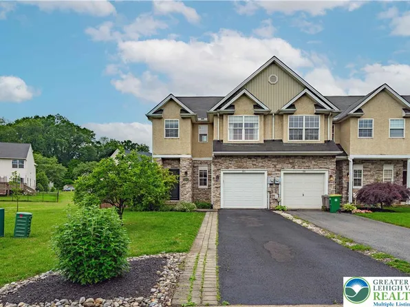 301 Maple Ct, Alburtis, PA 18011