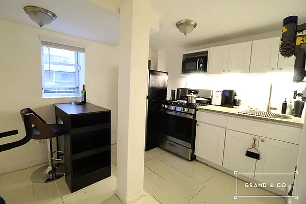 Rented by Grand & Co. | media 15