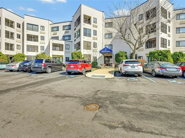 725 Miller Avenue #322, Freeport, NY 11520