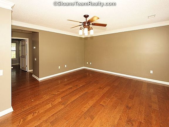 4th image of 4854 Habersham Ln