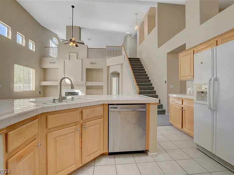 1209 Corona Valley St — Photo 16