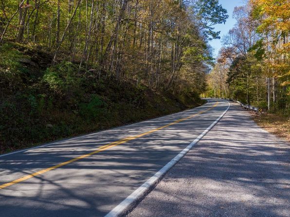 S Preston Hwy, Tunnelton, WV 26444