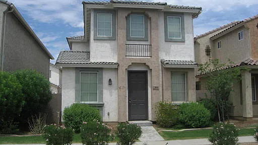 6616 W Adams St — Photo 1