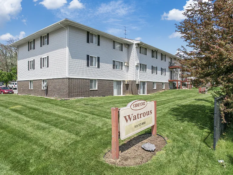 Watrous Apartments — Photo 14