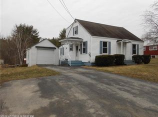 24 Maple St, Hallowell, ME 04347