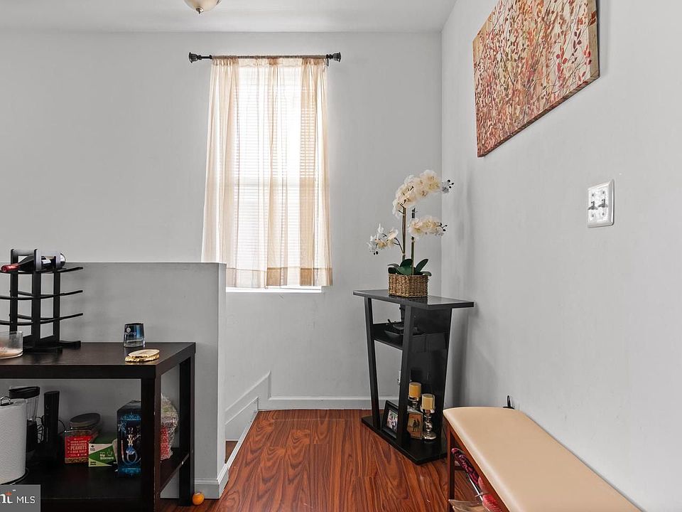 1st image of 5519 W Girard Ave APT 1