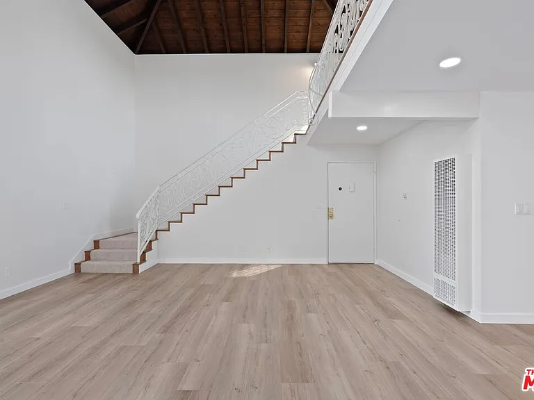 122 Buccaneer St #3 — Photo 6