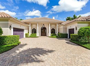 619 Bow Line Dr, Naples, FL 34103