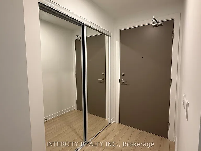 15 Skyridge Dr #2212 — Photo 3