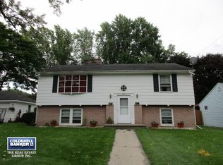 1900 Fiesta Ln, Green Bay, WI 54302