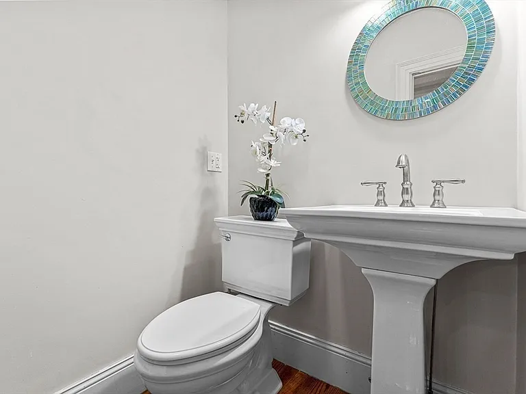 34 Glen Rd — Photo 25