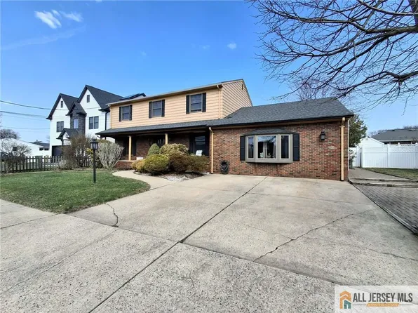 33 Nickel Ave, Sayreville, NJ 08872