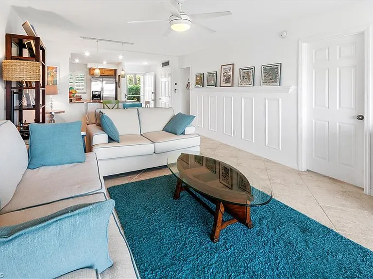 29 High Point Cir E #106 — Photo 8