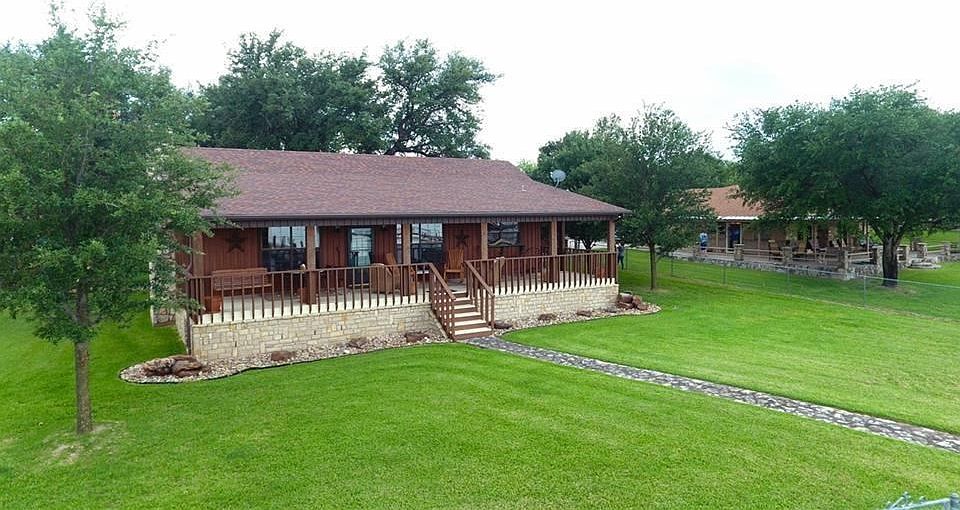 1st image of 1021 Bluebonnet Cir