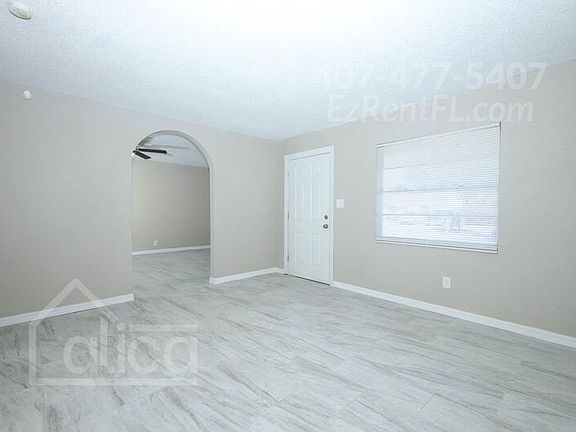 3rd image of 4785 Pleasant Valley Ct