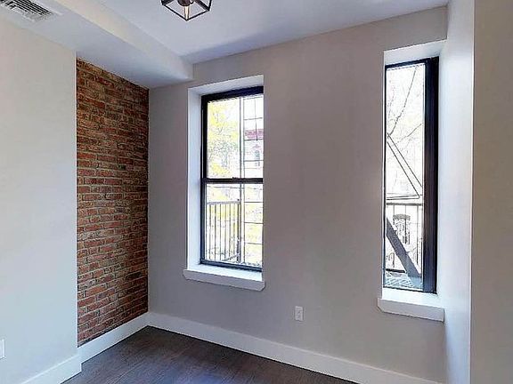 2nd image of 409 Menahan St #2F