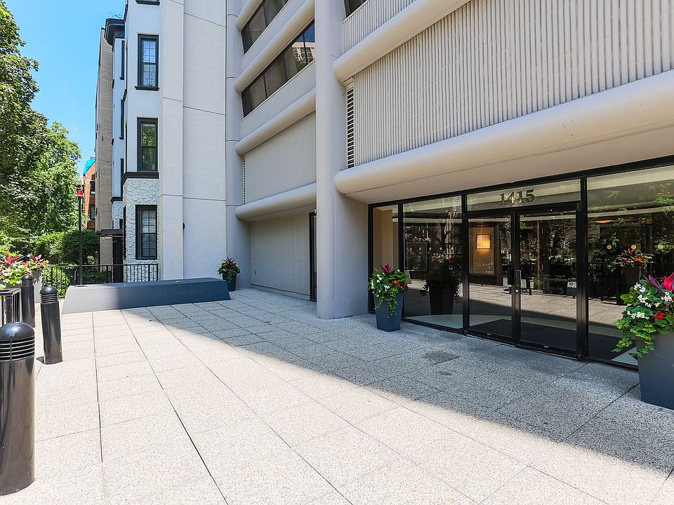 1st image of 1415 N Dearborn St APT 22C