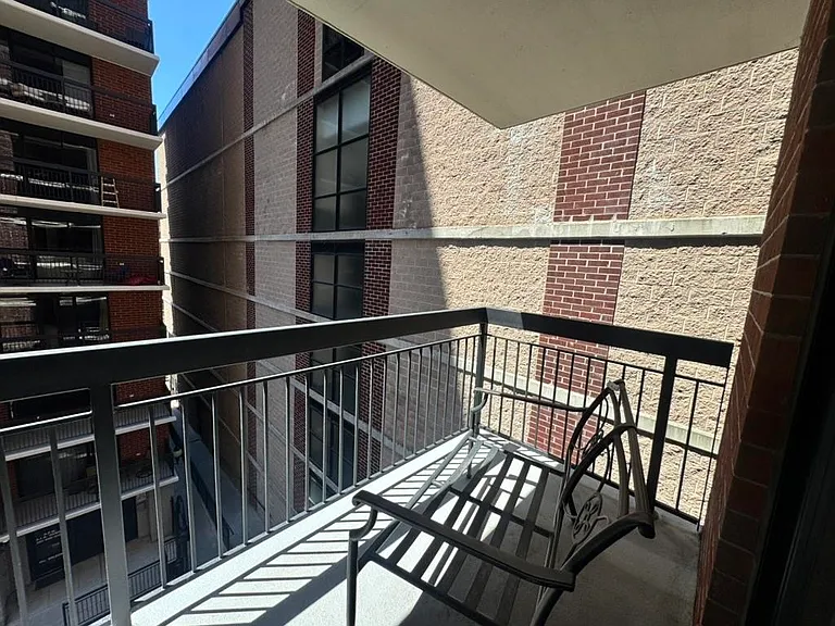 700 1st St #5D — Photo 22