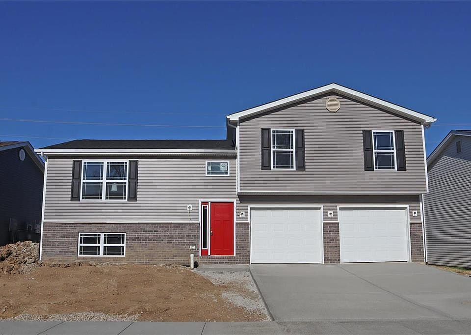 1st image of 563 Somerset Dr