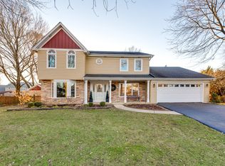 1708 Prince Ct, Naperville, IL 60563